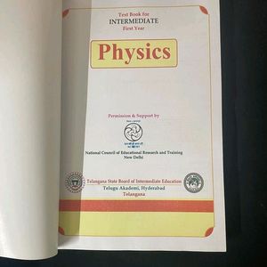 💥Price Drop💥 PHYSICS Intermediate 1Year Textbook