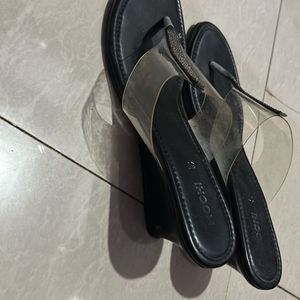 Mochi Black Wedges