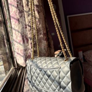 GRAY SHOULDER BAG From BOUTIQUE