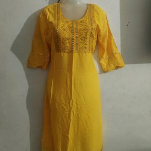 NEW KURTI NEVER USED A ONCE