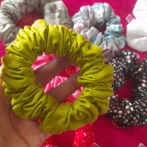 set of 6 hair scrunchies+freebie Butterfly