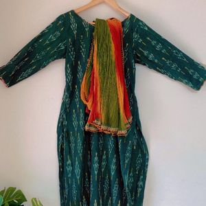 Ikkat Kurta