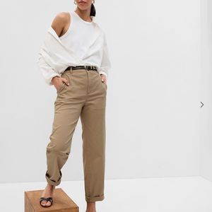 Gap NWOT GIRLFRIEND Khaki Trousers For Women