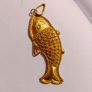 GOLDEN EARRINGS + FISH PENDANT