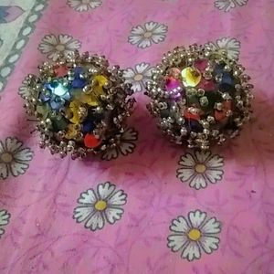 2 Colorful Shiny Pretty Boll Showpiece