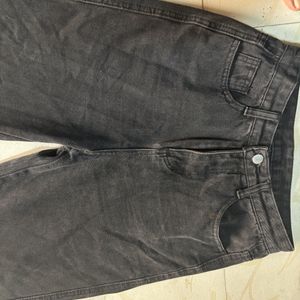 Urbanic Waist 27 Women’s Jeans