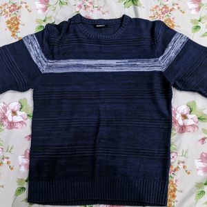 Sweater Navy blue self-design pullover for Zudio