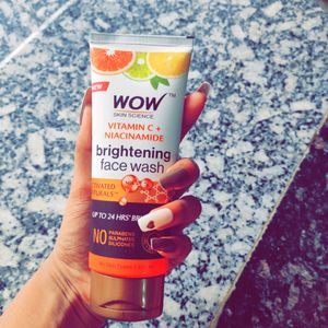 Vitamin C Niacinamide Brightening Facewash