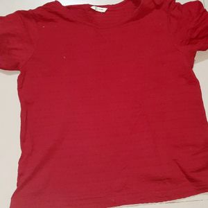 Red Tshirt In Good Condition