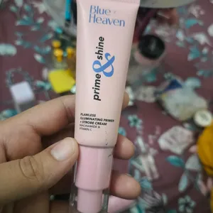 Flawless Illuminating Primer+Strobe Cream