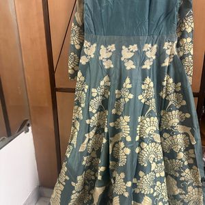 Vasansi Gown