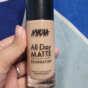 Nykaa Foundation - Beige 05