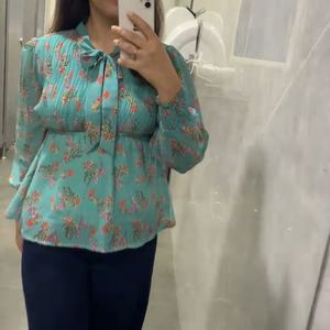 Peplum Look Ruffle Sleeves Top