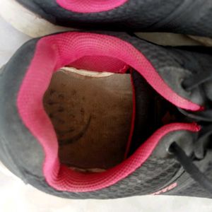 Used Gym Girl  Shoes