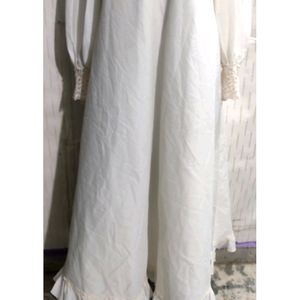 Beautiful Long White 🤍 Gown For women's