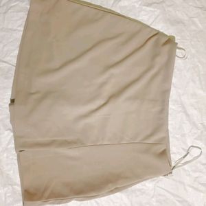 Skirt - Colour Cream - Size 30 M