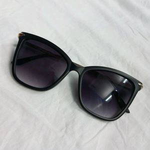 4 Pcs Branded Sunglasses