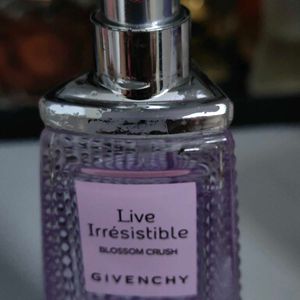 Givenchy Live irresistible Blossom crush - 50ml