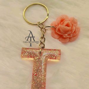 Pink 🩷' T' INITIAL RESIN KEYCHAIN