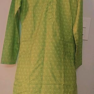 Green Kurta Set With Prints 💚