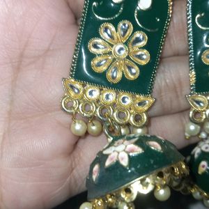 Dark Green Delicate Earings