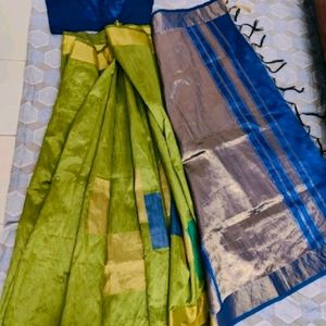 Parrot Green Saree With Blouse