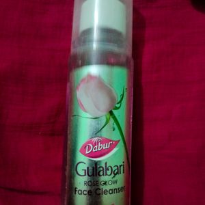 Gulabari Rose Glow Face Cleanser