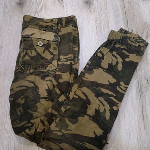 Army Colour Cargo Jeans (Waist 32) (E.89)