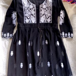 Kurti Black Chikankari