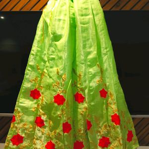 Fashionable Blouse Lehenga Dupatta