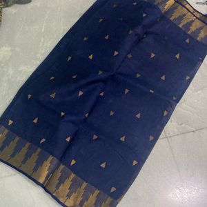 Temple Border Saree With Golden Haze