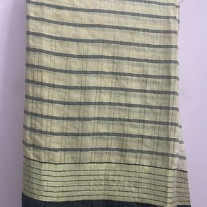 Cotton saree with zari border