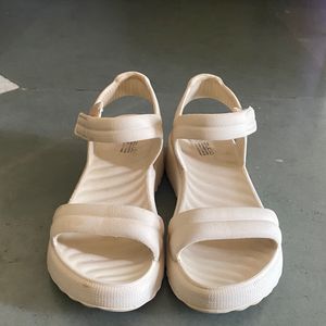 Cream Colour Light Weight Sandal