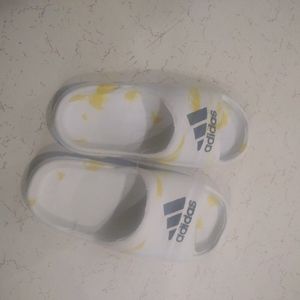 Kids slippers