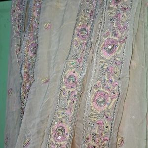 Dupatta Pickup 1