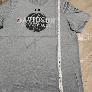 Under Armour Tshirt Grey Size XL