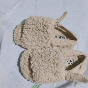 Zara:Terry cloth Slipper For Girls