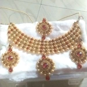 Party Wear Jewellery Set