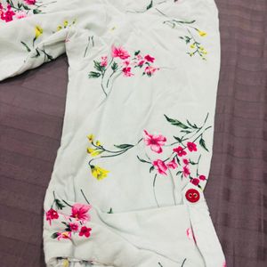 Floral Kurta Size S