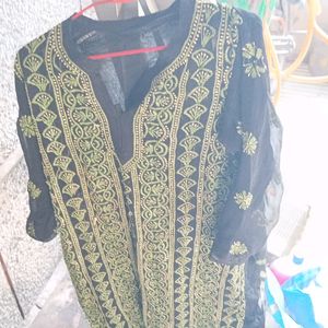 Chikenkari Kurti