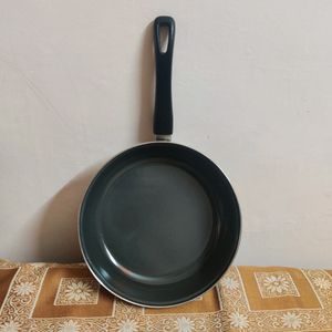 Set Of Kadai, Frying Pan And Saucepan