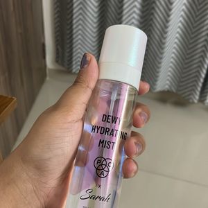 Dewy Hydrating Mist