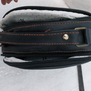 Round Sling Bag