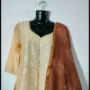 Beige Kurta And Duppta Set