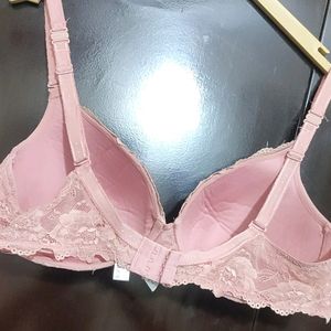 Peach Color Bra Lingeris For Girl Or Woman 38 Bust