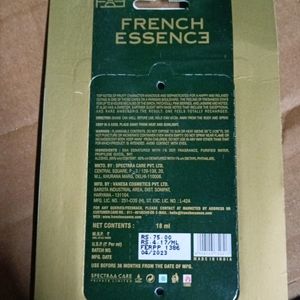 French Essence Pocket Parfum  EAU De Parfu.      FIX PRICE.    No bargaining