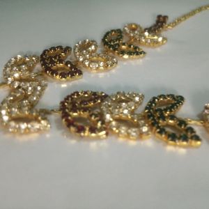 Antique Bridal Set In Gold Finish