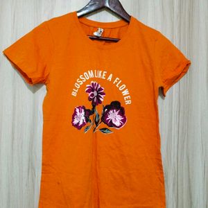 Orange T-shirt For Womens