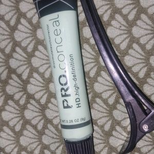 CONCEALER &FREE CLIP