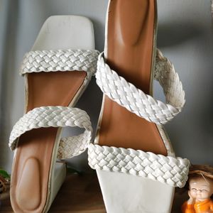 Unused White Stylish Party Wear Sandal